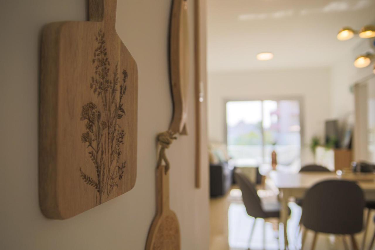 Phaedrus Living: Centre Luxury Flat Esperidon 201
