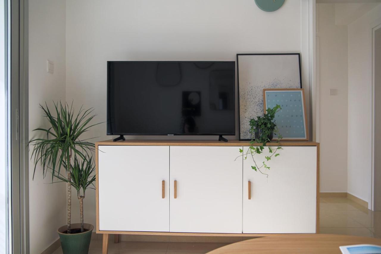 Phaedrus Living: Centre Luxury Flat Esperidon 201 Apartment *