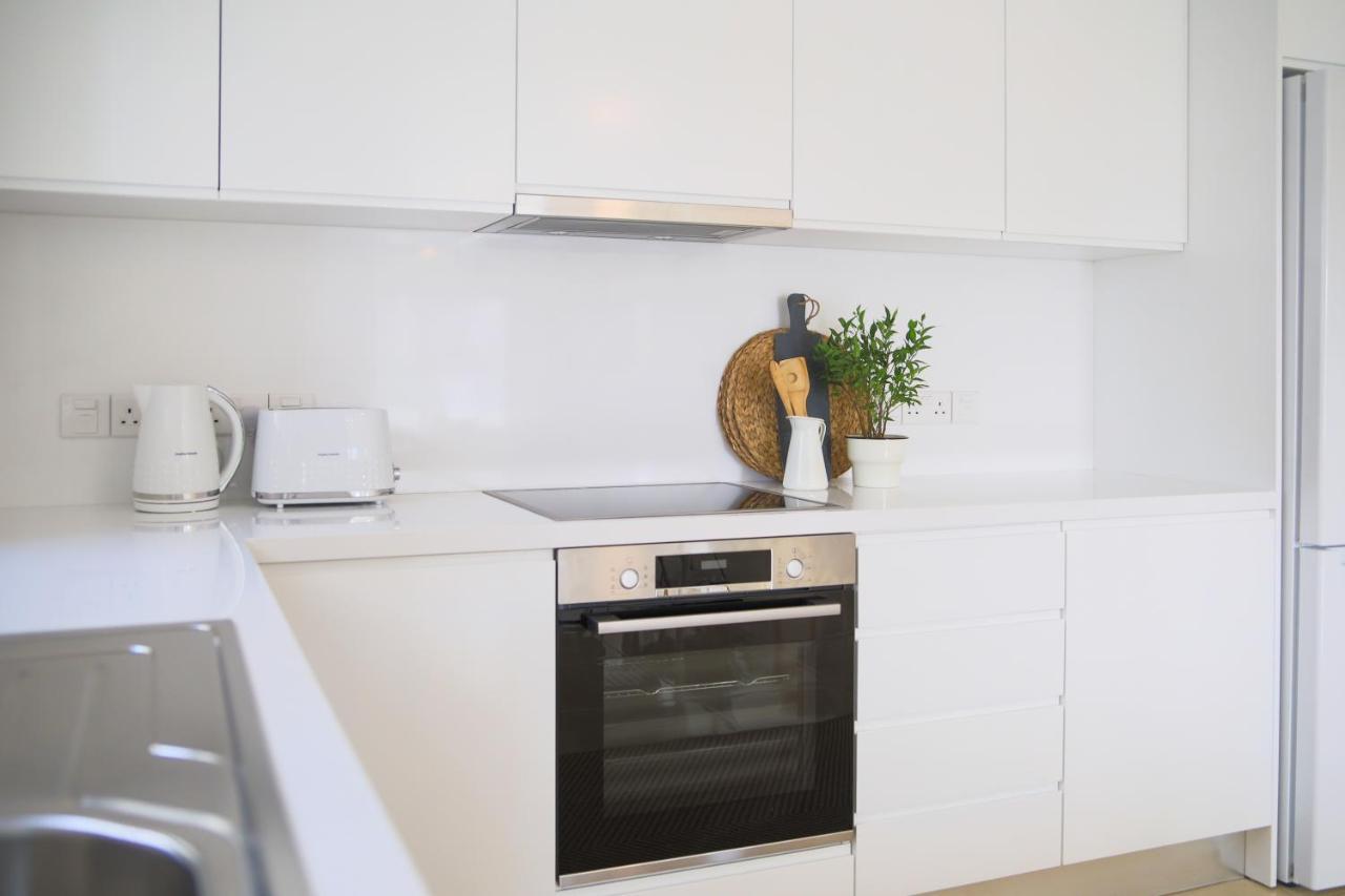 Phaedrus Living: Centre Luxury Flat Esperidon 201 Apartment *